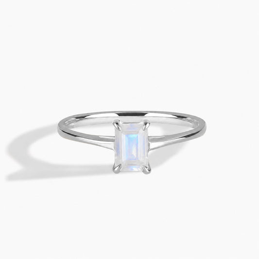 Solene White Gold Moonstone Solitaire Ring