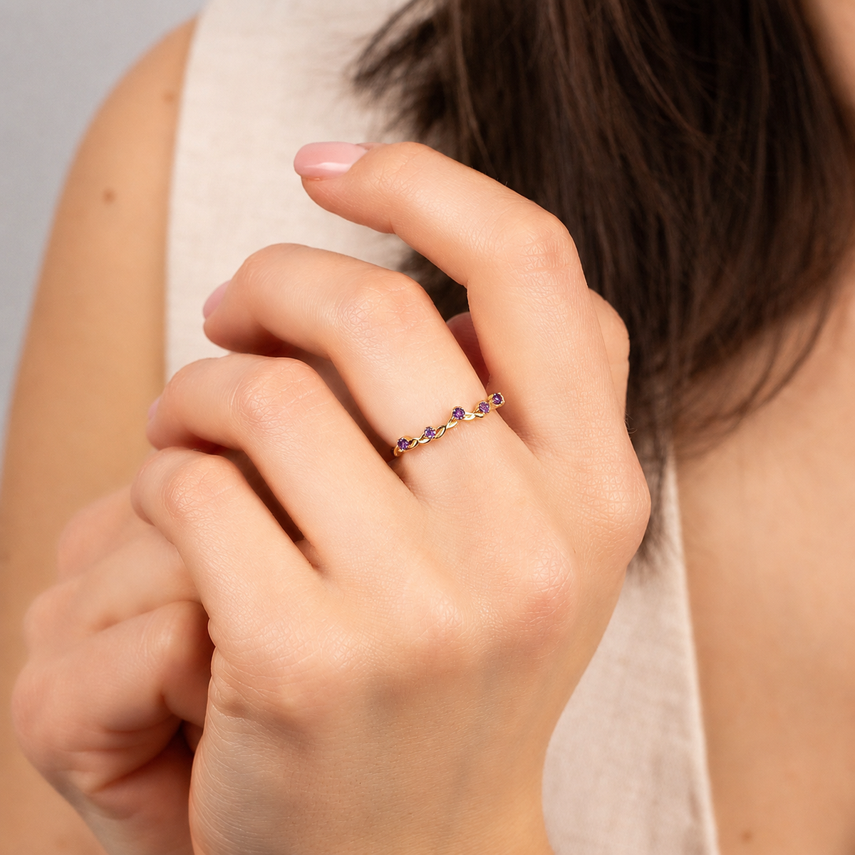 Aveline Yellow Gold Amethyst Leaf Band