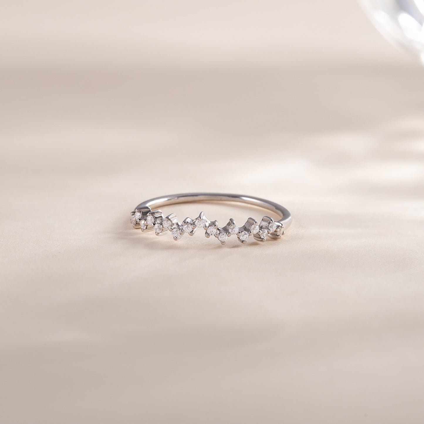 Women Minimalist Elegant 925 Sterling Silver CZ Cluster Wedding Band