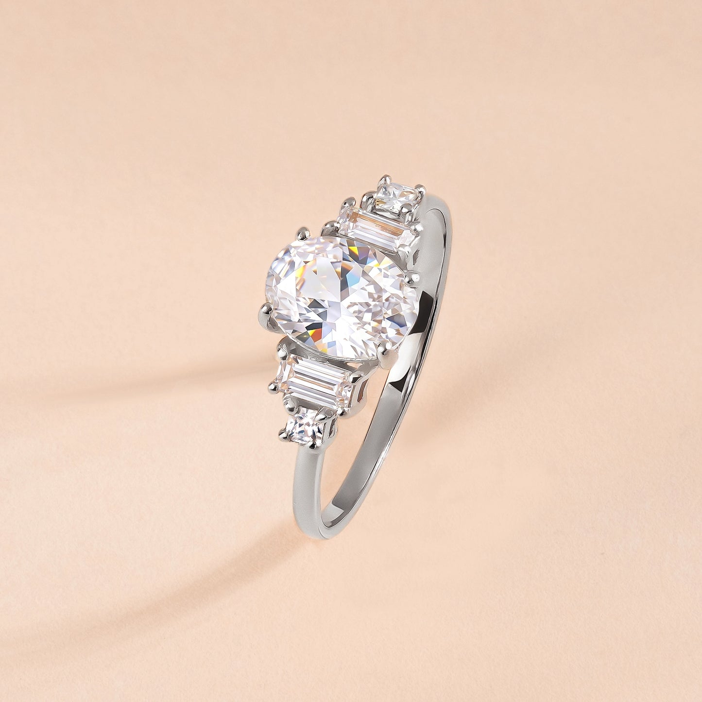 Damen einzigartiger Art-déco-Stil 925er Sterlingsilber Oval- & Baguette-Schliff Zirkonia Verlobungsring