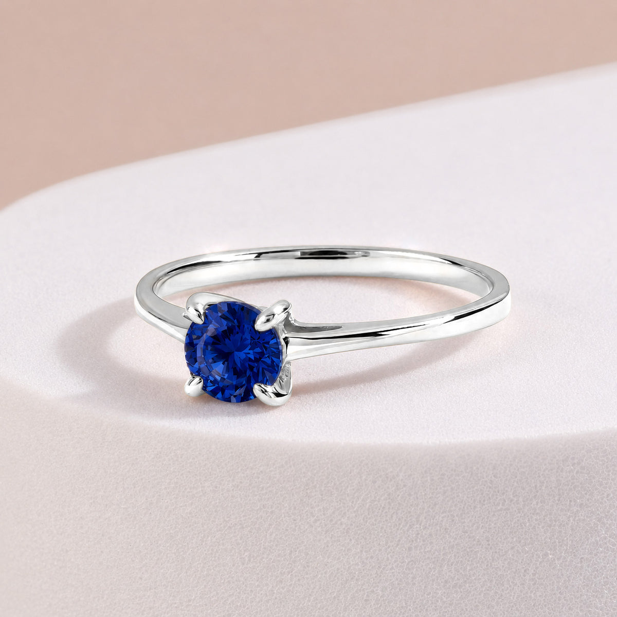 Elira White Gold Sapphire Round Solitaire Ring