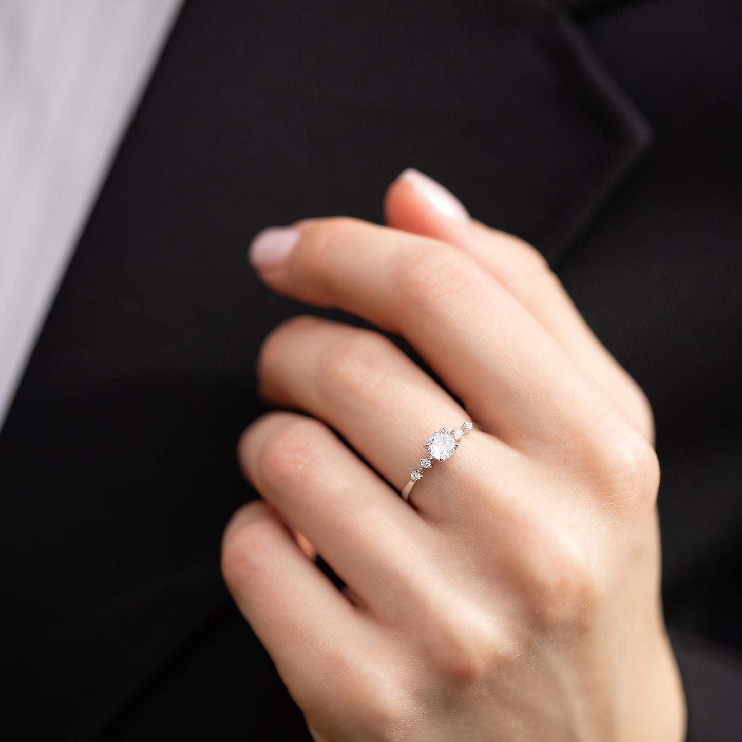 Damen zierlicher Verlobungsring aus 925 Sterling Silber mit Zirkonia