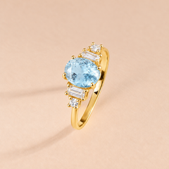 Zarter Verlobungsring aus 18 Karat Roségold mit gedrehten Diamanten