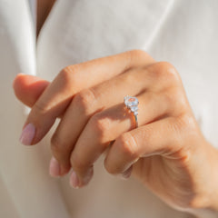 Damen einzigartiger Art-déco-Stil 925er Sterlingsilber Oval- & Baguette-Schliff Zirkonia Verlobungsring
