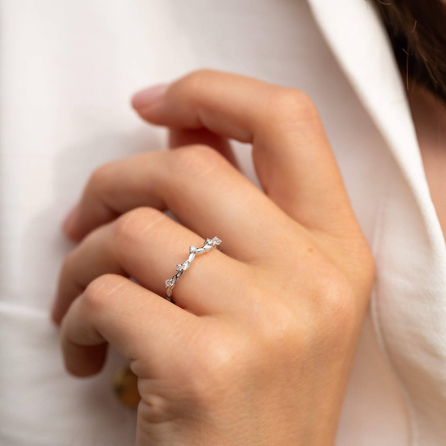 Unique Nature Inspired 925 Sterling Silver Curved Leaf CZ Wedding Band