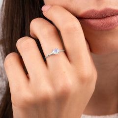 Elira White Gold Moonstone Round Solitaire Ring