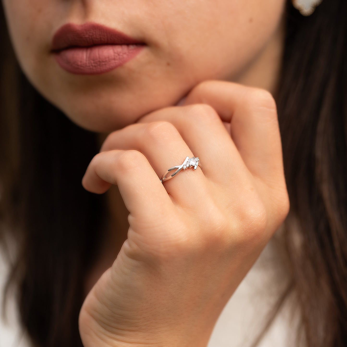 Dainty 18k White Gold Diamond Twisted Engagement Ring