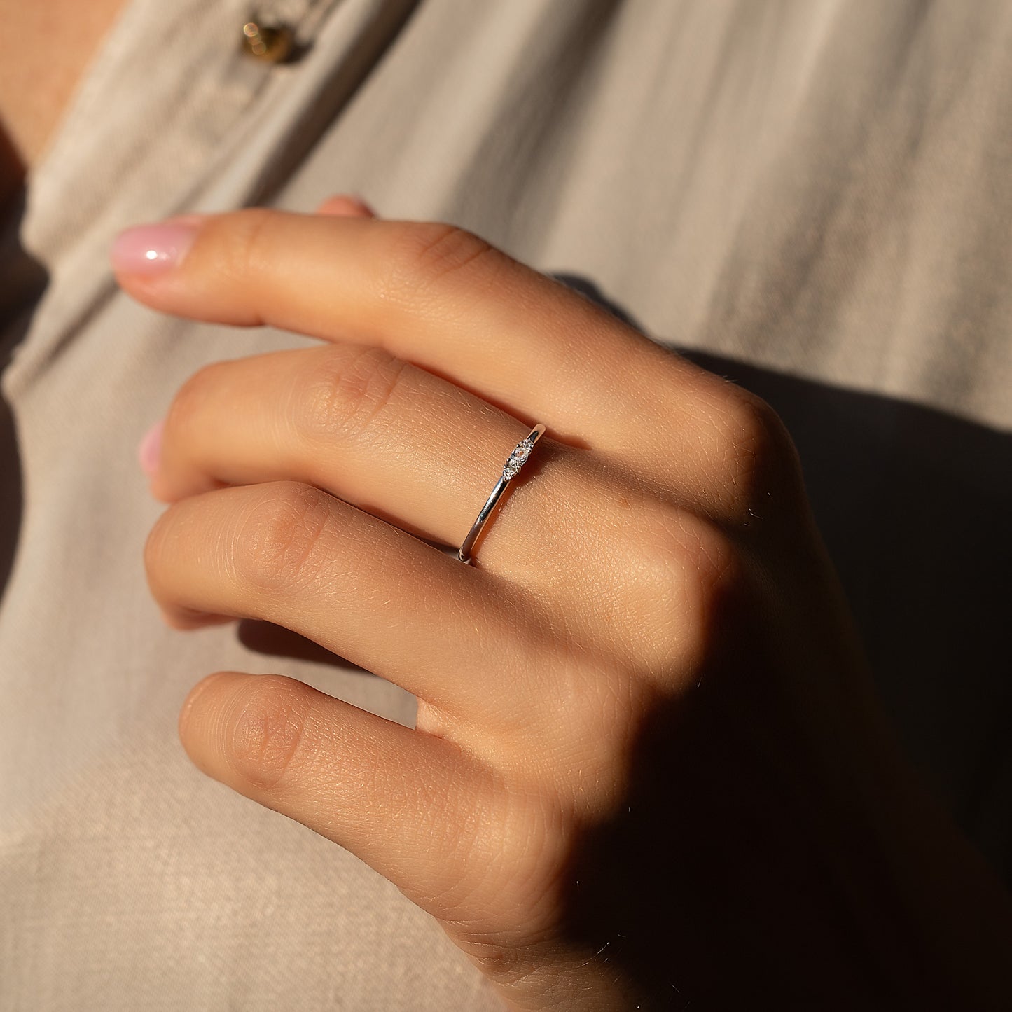 Minimalist Delicate 925 Sterling Silver 3 Stone Setting Oval CZ Promise Ring for Her