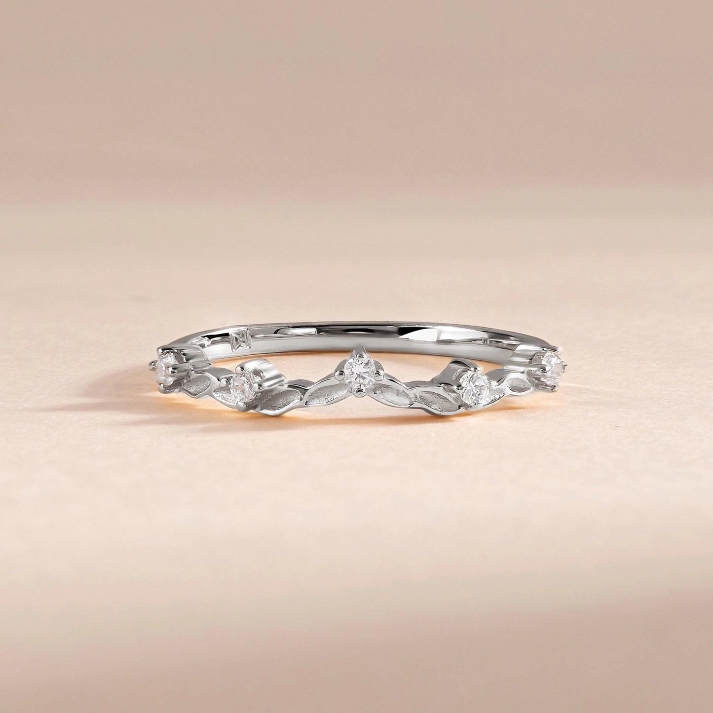 Unique Nature Inspired 925 Sterling Silver Curved Leaf CZ Wedding Band